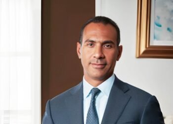 “Global business and finance” تمنح عاكف المغربي لقب أفضل رئيس تنفيذى مصرفي في مصر 2025 