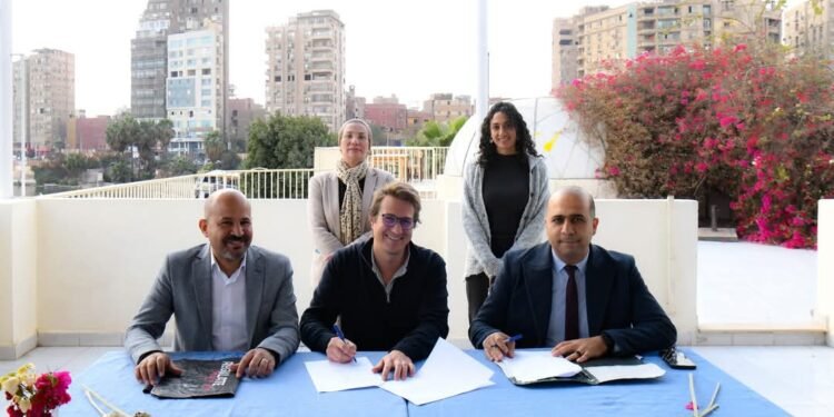 وزيرة البيئة تتفقد موقع مبادرة فيري نايل (Very Nile) بجزيرة قرصاية بنهر النيل