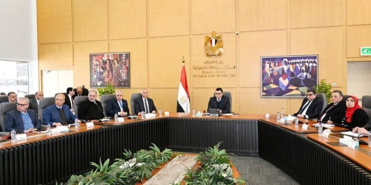 وزير الإسكان يُصدر حزمة من التكليفات والتوجيهات لرؤساء أجهزة المدن الجديدة