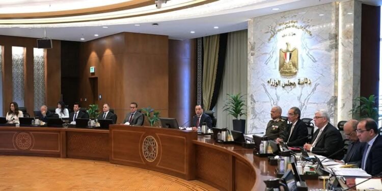 الحكومة توافق على 11 قرارًا خلال اجتماعها الأسبوعى اليوم