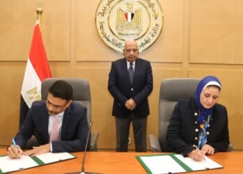 وزير الكهرباء يشهد توقيع اتفاقية لإنشاء محطتى تخزين طاقة بقدرة 1500 ميجاوات