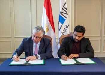 قناة السويس توقع مع “فولكوف” الهندية اتفاقًا لإنشاء مصنع Ferro Genesis للصناعات المعدنية
