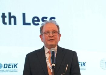 الوحدة المركزية للمشاركة مع القطاع الخاص بوزارة المالية تحصد جائزتين دوليتين