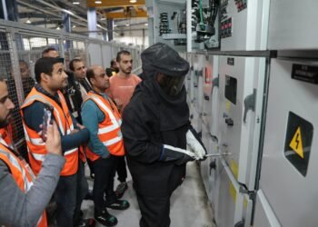 “ايه بي بي” والمصرية لنقل الكهرباء توقعان مذكرة تفاهم لتدريب وتعزيز السلامة بقطاع الطاقة