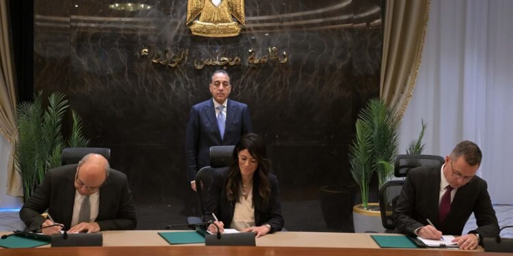  مؤسسة التمويل الدولية توقع اتفاقية لتقديم الاستشارة لتوسيع نطاق مشاركة القطاع الخاص في المطارات