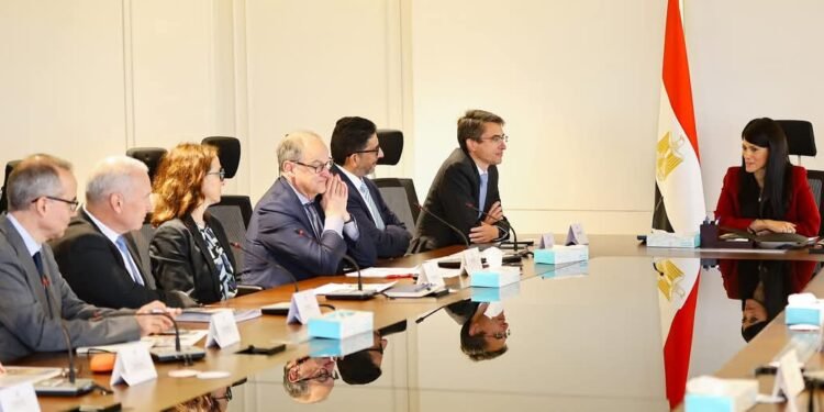 التخطيط: مصر ملتزمة بتسريع عملية التحول فى سوق رأس المال