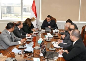 وزير الإسكان يوجه بسرعة الانتهاء من طرح 400 ألف وحدة سكنية في أقرب وقت