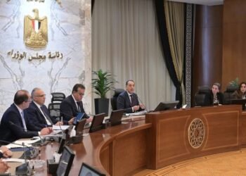 رئيس الوزراء يتابع آليات تنفيذ توصيات اللجنة الاستشارية للتنمية السياحية