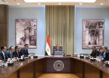 رئيس الوزراء يتابع أعمال تطوير الساحل الشمالي الغربي من غرب رأس الحكمة لشرق مطروح