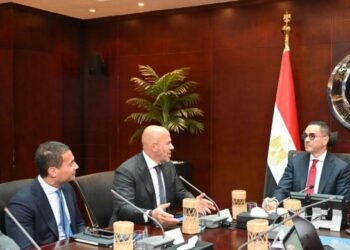 وزير الاستثمار يبحث مع الشريك المصري لـ«CSCEC» الصينية مستجدات مشروع «اطلس»