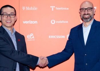 Aduna تعلن عن انضمام “إي آند” كشريك في مشروع واجهة برمجة تطبيقات الشبكة العالمية