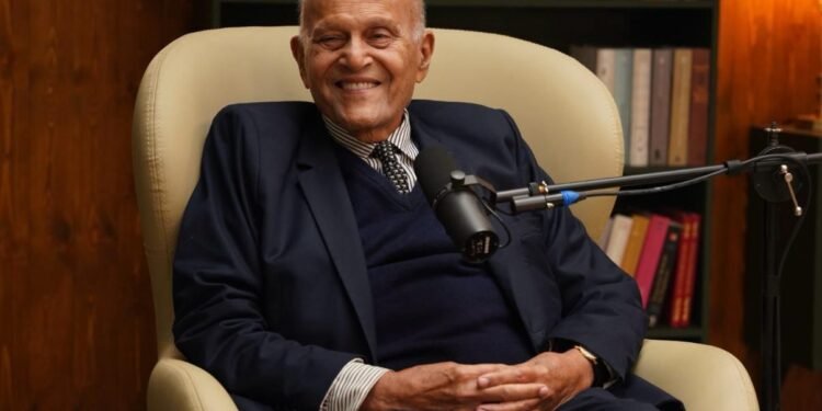 السير مجدي يعقوب في بودكاست “بداية جديدة” يكشف عن حلم بناء مستشفى جديد بالقاهرة