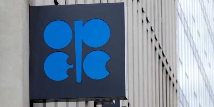 “أوبك+” تقرر زيادة إنتاجها تدريجيًا اعتبارًا من مايو 2025