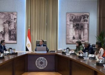 رئيس الوزراء يتابع خطوات وإجراءات تعظيم الاستفادة من منطقة “مربع الوزارات”
