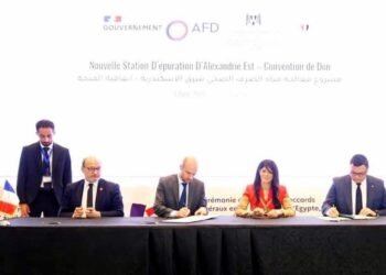 الإسكان والتخطيط توقعان اتفاقيات تمويل ومنح بقيمة 131.5 مليون يورو من فرنسا والاتحاد الأوروبي