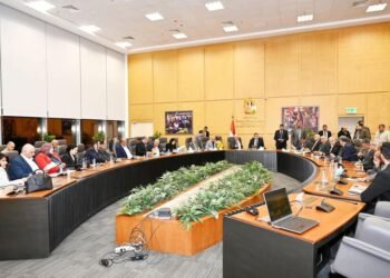 وزير الإسكان يعقد اجتماعه الدوري مع أعضاء البرلمان بمجلسيه النواب والشيوخ