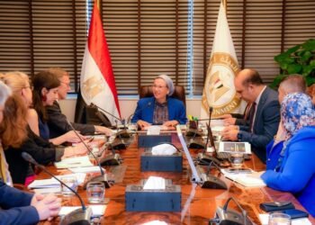 وزيرة البيئة تستعرض عدد من الفرص الاستثمارية الواعدة في مجال البيئة والمناخ