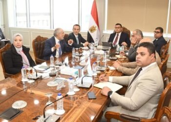 الإسكان: تطوير منطقة سور مجرى العيون أولوية والانتهاء منها فى أسرع وقت