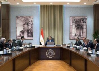 رئيس الوزراء يتابع الموقف التنفيذي لمشروع سد ومحطة كهرباء “جوليوس نيريري” لتوليد الطاقة بتنزانيا