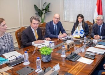 اقتصادية قناة السويس تطلق رسميًا خدمات الشباك الواحد الرقمية بالتعاون مع البنك الأوروبي