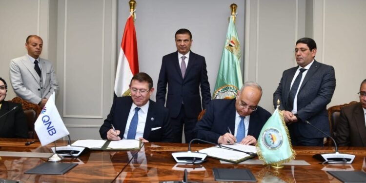 بحضور وزير الزراعة.. بروتوكول تعاون بين QNB مصر ومركز بحوث الصحراء لدعم التنمية في سيناء