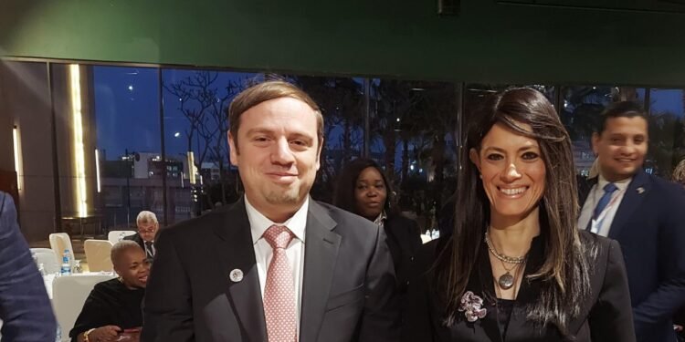 عبد اللطيف عُلما الرئيس التنفيذي لـ جوميا مصر يشارك في منتدى التجارة والاستثمار الإفريقي