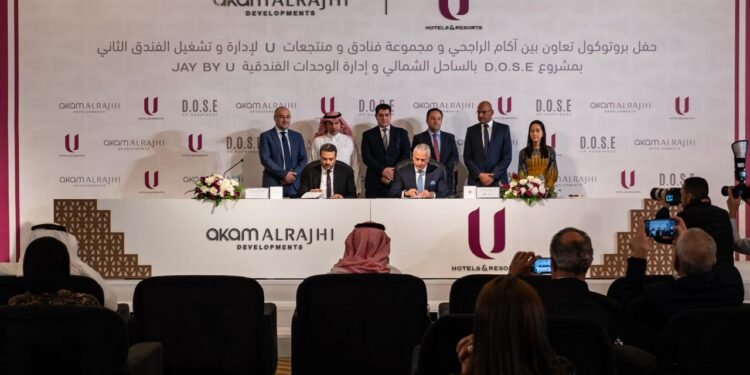 “آكام الراجحي” للتطوير العقاري توقع بروتوكول تعاون مع مجموعة فنادق و منتجعات (U)
