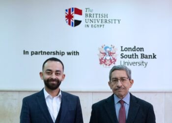  SAK للتطوير توقع بروتوكول تعاون مع الجامعة البريطانية في مصر
