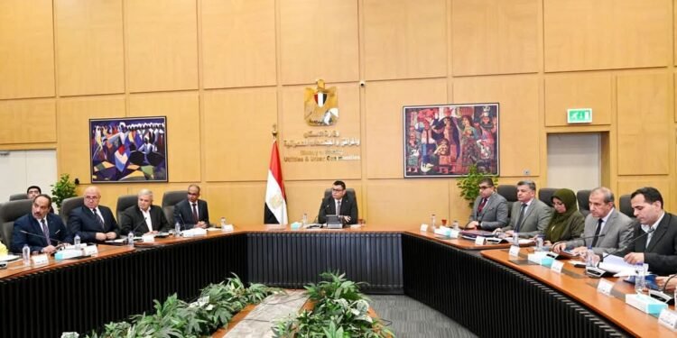 وزير الإسكان