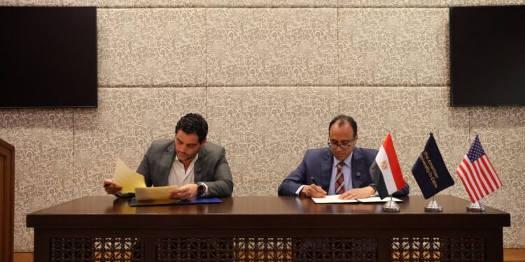 منصة مصر للتعليم تقدم منحة دراسية للجامعة الأمريكية بالقاهرة لدعم الطلاب