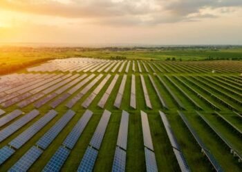 العراق تتلقى طلبات من 150 شركة للاستثمار بمشاريع الطاقة الشمسية