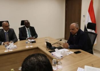 وزير الكهرباء يبحث مع وفد مؤسسة التمويل الدولية “iFC ” دعم مشروعات الطاقة المتجددة