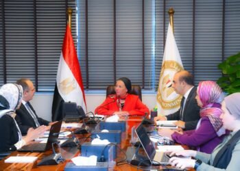 البيئة” تبحث مع “المقاولون العرب” التعاون في إعادة تدوير مخلفات الهدم والبناء