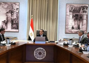 رئيس الوزراء يتابع الموقف التنفيذي لتطوير أرض مطار إمبابة ومنطقة عزيز عزت