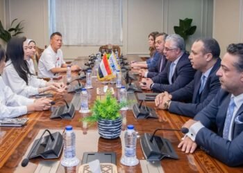 “اقتصادية قناة السويس” توقع عقد مشروع مع “شاوشين بيكي” الصينية باستثمارات 7 ملايين دولار