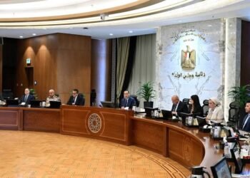 مجلس الوزراء يوافق على 27 طلباً بتخصيص قطع أراضٍ بنظام البيع بالدولار الأمريكي من الخارج