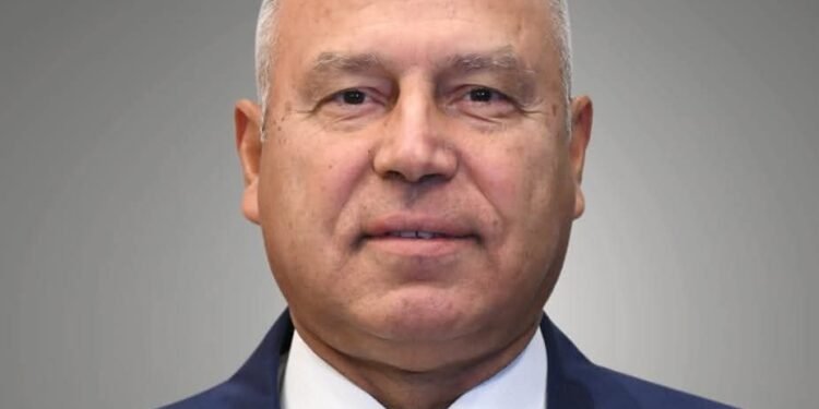 وزارة الصناعة تطرح 1800 قطعة أرض صناعية موزعة على 20 محافظة