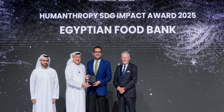 بنك الطعام المصري يفوز بجائزة هيومانثروبي للريادة في تحقيق أهداف التنمية المستدامة بختام مؤتمر ديهاد
