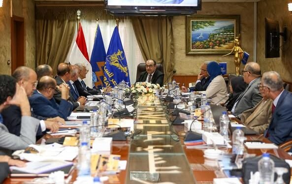 وزير قطاع الأعمال: دراسة إنشاء فنادق جديدة في عدد من المدن منها بورسعيد والمحلة الكبرى