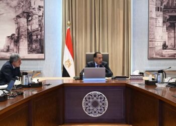 رئيس الوزراء يتابع الموقف التنفيذي للتشغيل التجريبي لمشروع تطوير منظومة زيارة أهرامات الجيزة
