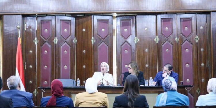 البيئة: بدء تنفيذ ملف الصناعة الخضراء يناير المقبل بتمويل 251 مليون يورو من الاتحاد الأوربي