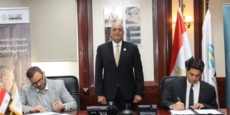 جهاز تنمية المشروعات يوقع عقد تمويل مع “فليند” بـ30 مليون جنيه