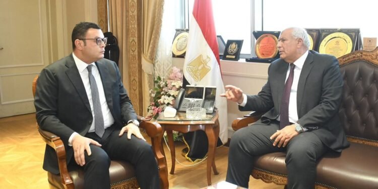 الإسكان توجه بالتشغيل الفوري لكافة المحطات التي تم تنفيذها ولم يتم تشغيلها لخدمة أهالي الوادي الجديد