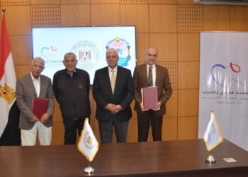 وزير التعليم العالي والبروفيسور مجدي يعقوب يشهدان توقيع بروتوكول تعاون بين جامعة أسوان والمؤسسة