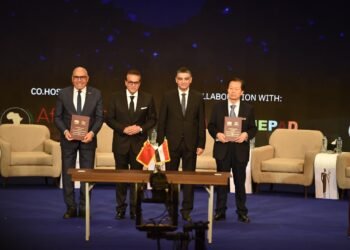 نائب رئيس مجلس الوزراء يفتتح اليوم النسخة الرابعة من المؤتمر والمعرض الطبي الإفريقي «صحة إفريقياAfrica Health ExCon»