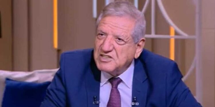 فخري الفقي: الحكومة تدرس ضريبة موحدة 1-1.5% على الشركات بدلاً من الرسوم المتعددة