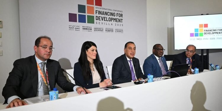 التخطيط : ننفذ برامج لمبادلة الديون مع ألمانيا وإيطاليا بقيمة تجاوزت 900 مليون دولار