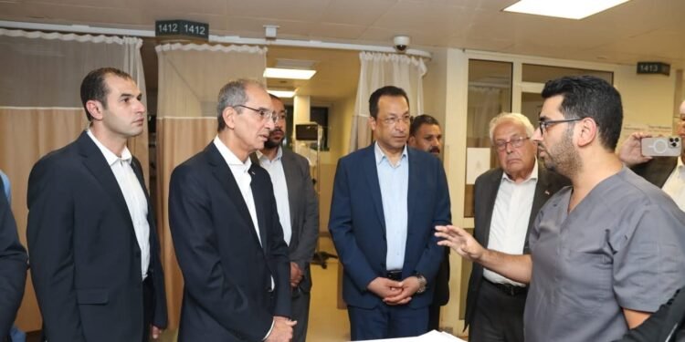 وزير الاتصالات: عودة خدمات الاتصالات بشكل تدريجى خلال 24 ساعة ولا يوجد سنترال واحد فقط تعتمد عليه مصر