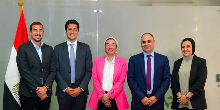 وزيرة البيئة تشهد توقيع بروتوكول لتعزيز الرصد البيئي والتوعية المجتمعية