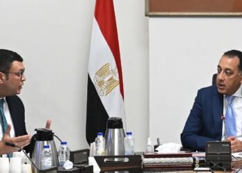 الحكومة تراجع ملفات التقنين والطروحات لدفع التنمية العمرانية المتكاملة